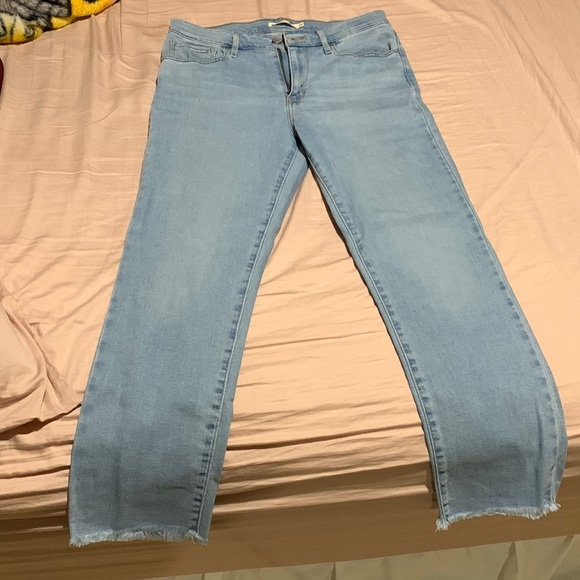 Levi’s Womens jeans - Picture 3 of 4